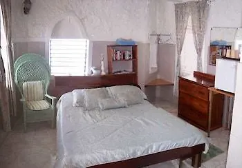 Blue Cave Castles Hotel Negril